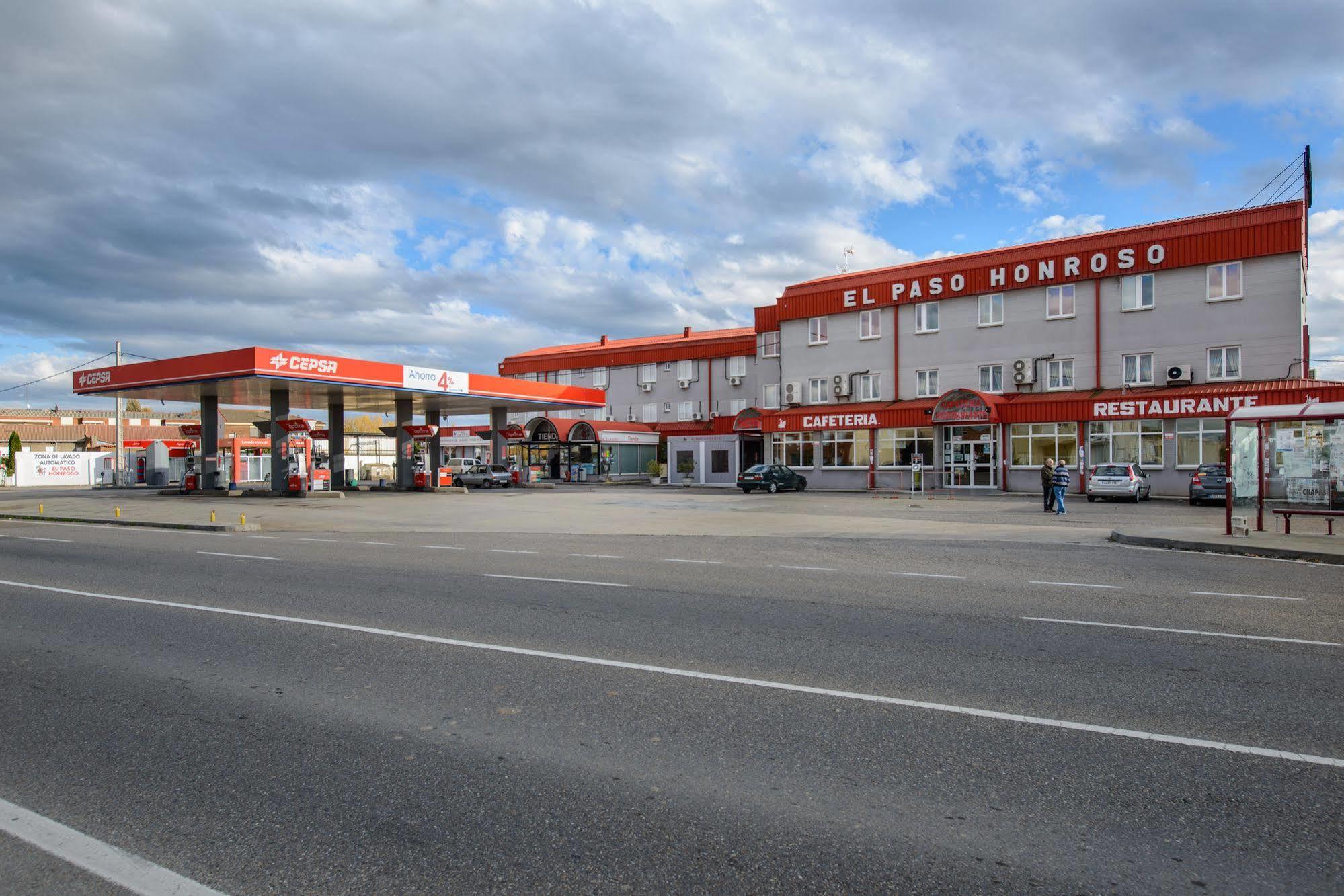 Hotel El Paso Honroso Hospital de Órbigo Exteriör bild
