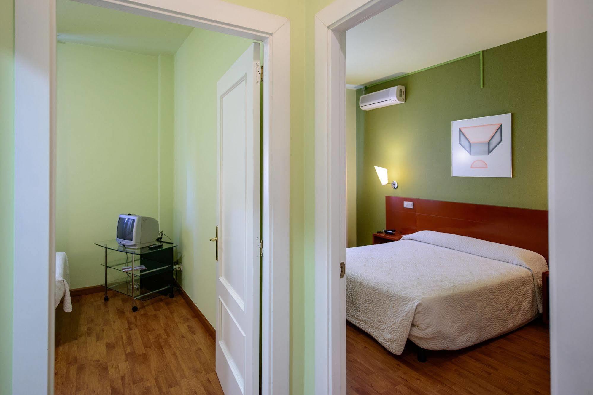 Hotel El Paso Honroso Hospital de Órbigo Exteriör bild